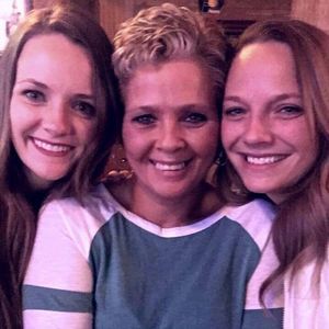 Meet your Posher, Deeandra